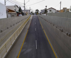 A Coordenação da Região Metropolitana de Curitiba (Comec) entregou nesta segunda-feira (13) a trincheira da Rua Arapongas, no cruzamento com a Avenida das Torres, em São José dos Pinhais. 
Foto Gilson Abreu/AEN
