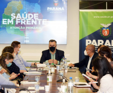 O Estado está recebendo a visita da equipe técnica da Secretaria de Atenção Primária à Saúde do Ministério da Saúde nesta semana para debater o contexto da pandemia. O objetivo do encontro é um acompanhamento das ações que estão sendo realizadas e futuras do cuidado integrado e dirigido à população dos 399 municípios.  -  Curitiba, 13/09/2021  -  Foto: Américo Antonio/SESA