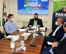 O Estado está recebendo a visita da equipe técnica da Secretaria de Atenção Primária à Saúde do Ministério da Saúde nesta semana para debater o contexto da pandemia. O objetivo do encontro é um acompanhamento das ações que estão sendo realizadas e futuras do cuidado integrado e dirigido à população dos 399 municípios.  -  Curitiba, 13/09/2021  -  Foto: Américo Antonio/SESA