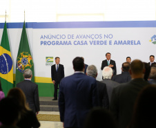 O governo federal anunciou nesta quarta-feira (15) mudanças nas diretrizes do programa Casa Verde e Amarela que deverão facilitar a aquisição de casa própria pela população de todo o País e em especial do Paraná, que possui a maior parceria vigente em habitação com a União. O evento em que foram apresentados os detalhes foi realizado em Brasília e teve a participação do vice-governador Darci Piana e do diretor-presidente da Cohapar, Jorge Lange. Foto: Camila Tonett