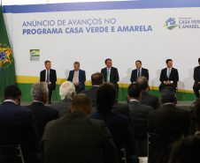 O governo federal anunciou nesta quarta-feira (15) mudanças nas diretrizes do programa Casa Verde e Amarela que deverão facilitar a aquisição de casa própria pela população de todo o País e em especial do Paraná, que possui a maior parceria vigente em habitação com a União. O evento em que foram apresentados os detalhes foi realizado em Brasília e teve a participação do vice-governador Darci Piana e do diretor-presidente da Cohapar, Jorge Lange. Foto: Camila Tonett