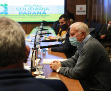 Representantes das três entidades sociais vencedoras do Prêmio Ação Solidária Paraná de 2020 foram recebidos no Palácio Iguaçu, nesta quinta-feira (16), para a entrega do troféu e certificado de reconhecimento da competição de solidariedade promovida pelo Governo do Estado