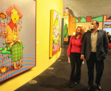 Governador Carlos Massa Ratinho Junior participa da abertura da exposição retrospectiva da carreira dos irmãos Gustavo e Otávio Pandolfo, OSGEMEOS , no Museu Oscar Niemeyer  -  Na foto, o secretário estadual da Comunicação e da Cultura, João Debiasi  -  Curitiba, 16/09/2021  -  Foto: José Fernando Ogura/AEN