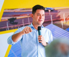 Secretários de Estado participaram, nesta quinta-feira (17), da inauguração da Usina Fotovoltaica Nelson Paludo, em Assis Chateaubriand. O chefe da Casa Civil, Guto Silva, e os secretários de Estado do Desenvolvimento Sustentável e do Turismo, Márcio Nunes, e da Agricultura e do Abastecimento, Norberto Ortigara, destacaram os benefícios de uma usina solar para os agricultores e também ao meio ambiente.  -  Assis Chateaubriand, 17/09/2021  -  Foto: SEDEST