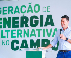Secretários de Estado participaram, nesta quinta-feira (17), da inauguração da Usina Fotovoltaica Nelson Paludo, em Assis Chateaubriand. O chefe da Casa Civil, Guto Silva, e os secretários de Estado do Desenvolvimento Sustentável e do Turismo, Márcio Nunes, e da Agricultura e do Abastecimento, Norberto Ortigara, destacaram os benefícios de uma usina solar para os agricultores e também ao meio ambiente.  -  Assis Chateaubriand, 17/09/2021  -  Foto: SEDEST