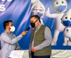 O Paraná iniciou a participação no Plano Nacional de Expansão da Testagem para a Covid-19 do Ministério da Saúde. O secretário de Estado da Saúde, Beto Preto, esteve em Foz do Iguaçu nesta sexta-feira (17) para o lançamento do projeto. -  Foz do Iguaçu, 17/09/2021  -  Foto: Gustavo Marçal/SESA