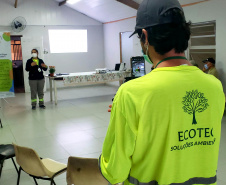 A Portos do Paraná promoveu na quinta-feira (16), na bacia hidrográfica do Baixo Rio Cachoeira, em Antonina, uma reunião com agricultores locais sobre o Programa de Recuperação de APPs Degradadas (PRAD).  - Paranaguá, 17/09/2021  -  Foto: Pierpaolo Notta/Portos do Paraná