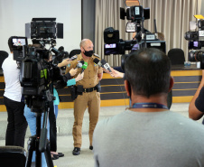 Envolvidos em tentativa de latrocínio de policial militar são localizados em operação conjunta na Capital . Na foto, coletiva de imprensa  -  Curitiba, 21 de setembro de 2021.  -  Foto: Soldado Amanda Morais