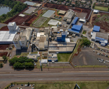 Governador Carlos Massa Ratinho Junior, participou da inauguração da nova planta industrial da Sooro Renner, líder nacional na produção de proteínas derivadas do soro de leite, em Marechal Cândido Rondon - Presentes, o 
prefeito Marcio Rauber e o diretor-presidente da Sooro Renner, William da Silva  - Marechal Cândido Rondon, 22/09/2021  -  Foto: Gilson Abreu/AEN