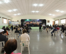 O governador Carlos Massa Ratinho Junior entrega nesta quinta-feira (23), em Mandirituba, na Região Metropolitana de Curitiba, 82 títulos de regularização fundiária para moradores dos bairros São João e Vila Queimados. E tambem  libera R$ 1,3 milhão para pavimentação de vias.   23/09/2021 - Foto: Geraldo Bubniak/AEN