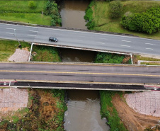 Ponte do rio Iguaçu é liberada em São José dos Pinhais. Foto: COMEC