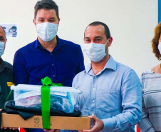 

Governo entrega novo lote de kits de robótica a escolas de 16 municípios . Foto: Guilherme Flores/Casa Civil