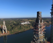 Obras da Ponte da Integração Brasil-Paraguai estão 70% concluídas. Foto: DER