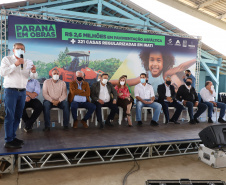 Governador Carlos Massa Ratinho Junior entrega Títulos de Regularização Fundiária e libera recursos em Irati -  Irati, 24/09/2021  -  Foto: Ari Dias/AEN