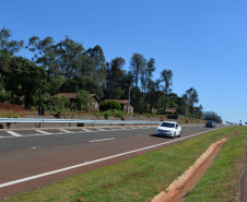 O Departamento de Estradas de Rodagem do Paraná (DER/PR) liberou neste final de semana o tráfego de veículos sobre a nova trincheira da BR-277 em Santa Terezinha de Itaipu, na região Oeste.  -  Curitiba, 27/09/2021  -  Foto: DER