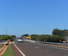 O Departamento de Estradas de Rodagem do Paraná (DER/PR) liberou neste final de semana o tráfego de veículos sobre a nova trincheira da BR-277 em Santa Terezinha de Itaipu, na região Oeste.  -  Curitiba, 27/09/2021  -  Foto: DER