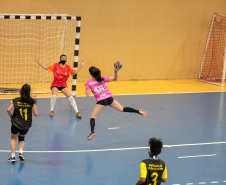 A 33ª edição dos dos Jogos da Juventude do Paraná seguiu com as suas competições no último final de semana. As 12 regionais tiveram partidas de futsal, basquete, handebol e vôlei. Ao todo, foram 270 jogos, sendo 133 do futsal, 66 do vôlei, 37 do handebol e 34 do basquete.  -  Curitiba, 27/09/2021  -  Foto: Paraná Esporte