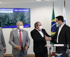 Estado vai revitalizar mais 49,72 quilômetros de estradas rurais de 12 municípios do Paraná Foto: Jonathan Campos/AEN