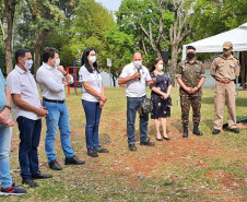 Um mutirão de limpeza tomou conta do Lago Jaboti, principal cartão postal de Apucarana na manhã desta quarta-feira (29). A ação foi promovida pela Companhia de Saneamento do Paraná (Sanepar) e pela Prefeitura de Apucarana, por meio da Secretaria Municipal de Meio Ambiente (Sema), marcando a Semana do Voluntariado do Paraná.  -  Apucarana, 29/09/2021  -  Foto: Sanepar