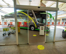 As passagens de ônibus do transporte intermunicipal de passageiros do Paraná serão reajustadas a partir da zero hora do dia 1º de outubro. O percentual médio de aumento é de 6,64% para linhas rodoviárias e 6,90% para linhas metropolitanas, ambas outorgadas pelo Departamento de Estradas de Rodagem do Paraná (DER/PR).  -  Curitiba, 29/09/2021  -  Foto: DER