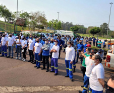 O mutirão ambiental realizado nesta quinta-feira (30) em Cascavel retirou cerca de 12 mil quilos de lixo e entulho nas áreas da bacia do Rio Cascavel, da região do Lago Municipal às margens da BR 277. A ação, promovida pela Sanepar, em parceria com a Copel, Secretaria Municipal de Meio Ambiente, ONG Amigos dos Rios, teve ajuda do Clube Regatas Cascavel, Rotary Clube Integração e voluntários da cidade.  -  Cascavel, 30/09/2021  -  Foto: Sanepar