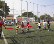 O governador Carlos Massa Ratinho Junior participou nesta quinta-feira (30), em Rolândia, na Região Norte, da inauguração de duas unidades do Meu Campinho, um dos principais programas de esporte e lazer do Governo do Estado. Ele anunciou  também a liberação de R$ 1.799.678,06 para a retomada da construção de um novo Centro Municipal de Educação Infantil (CMEI). 
Foto Gilson Abreu/AEN