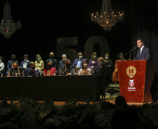 O governador Carlos Massa Ratinho Junior participou nesta quinta-feira (30) da solenidade em comemoração ao Jubileu de Ouro do HU-UEL, reforçando a importância da organização para o Estado, destacando os feitos mais recentes.
Foto Gilson Abreu/AEN