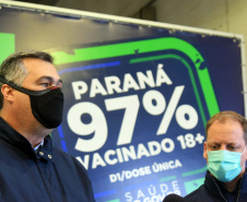 

Saúde distribui primeiras vacinas para reforço de idosos acima de 60 anos e trabalhadores da saúde e anuncia chegada de novos lotes dos imunizantes . Foto: Américo Antonio/SESA
