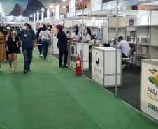 O Estado do Paraná foi representado na 28ª Agrinordeste, tradicional feira realizada em Recife (PE), que termina nesta sexta-feira (08). O evento é uma oportunidade para a atração de mais turistas ao Estado, especialmente no turismo rural e no enoturismo, principais destaques paranaenses na feira. -  Curitiba, 07/10/2021  -  Foto: Paraná Turismo