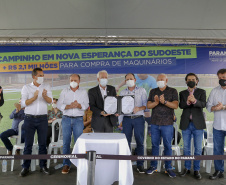 Lazer, geração de emprego e manutenção da limpeza e infraestrutura urbana. As ações fazem parte do pacote de anúncios confirmado nesta quinta-feira (07) pelo governador em exercício Darci Piana em visita à Nova Esperança do Sudoeste. - Nova esperança do Sudoeste, 07/10/2021  -  Foto: Gilson Abreu/AEN