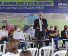 Lazer, geração de emprego e manutenção da limpeza e infraestrutura urbana. As ações fazem parte do pacote de anúncios confirmado nesta quinta-feira (07) pelo governador em exercício Darci Piana em visita à Nova Esperança do Sudoeste. - Nova esperança do Sudoeste, 07/10/2021  -  Foto: Gilson Abreu/AEN