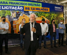 O governador em exercício Darci Piana anunciou nesta quinta-feira (07) novos investimentos para Francisco Beltrão, no Sudoeste do Paraná. As ações do Governo do Estado contemplam equipamentos para a saúde, a pavimentação de 51 vias urbanas e o lançamento do edital de licitação para a construção de uma Delegacia Cidadã na cidade. -  Francisco Beltrão, 07/10/2021  -  Foto: Gilson Abreu/AEN