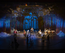 O Teatro Guaíra preparou uma programação virtual especial para celebrar o Dia das Crianças. Os pequenos poderão assistir a um concerto da Orquestra Sinfônica do Paraná (OSP), que apresenta a obra ?Pedro e o Lobo?, e ao projeto Chromakids, do Balé Teatro Guaíra (BTG).  -  Curitiba, 08/10/2021  -  Foto:  Maringas Maciel/Teatro Guaíra