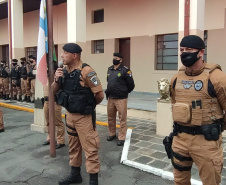 As unidades da Polícia Militar de todo o estado estão nesta sexta-feira (08/10) reforçando o policiamento ostensivo e preventivo nas áreas urbanas e rurais, eixos comerciais e residenciais. A atividade é da megaoperação Fecha Quartel do Comando-Geral da PM, coordenada pelo Subcomando-Geral, que conta com a aplicação de todo o efetivo administrativo dos Batalhões e Companhias Independentes. -  Curitiba, 08/10/2021  - Foto: PMPR