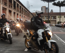 As unidades da Polícia Militar de todo o estado estão nesta sexta-feira (08/10) reforçando o policiamento ostensivo e preventivo nas áreas urbanas e rurais, eixos comerciais e residenciais. A atividade é da megaoperação Fecha Quartel do Comando-Geral da PM, coordenada pelo Subcomando-Geral, que conta com a aplicação de todo o efetivo administrativo dos Batalhões e Companhias Independentes. -  Curitiba, 08/10/2021  - Foto: PMPR