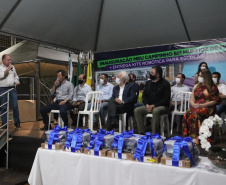  No evento de inauguração do Meu Campinho, o governador em exercício também fez o repasse de kits de robótica do Governo do Estado ao município. Foto: Gustavo Pontes/SEDU