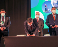 Paraná e Câmara de Comércio Árabe-Brasileira formalizam acordos para intensificar a parceria. Foto: Governo do Paraná
