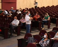 A Secretaria de Estado da Saúde (Sesa) iniciou a segunda etapa do Planejamento Regional Integrado (PRI) nesta segunda-feira (18), em encontro presencial realizado no município de Maringá, com as Regionais de Saúde da abrangência da Macrorregião Noroeste.Foto: Américo Antonio/SESA