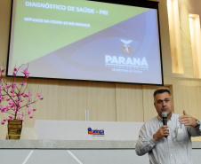 A importância da regionalização da Saúde no desenvolvimento do Planejamento Regional Integrado (PRI) foi destacada pelo secretário de Estado da Saúde, Beto Preto, em Maringá, com as Regionais de Saúde da abrangência da Macrorregião Noroeste, nesta terça-feira (19). - Maringá, 19/10/2021 - Foto: Américo Antonio/SESA