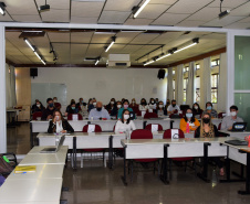 A secretaria estadual da Saúde (Sesa) iniciou nesta quarta-feira (20), em Londrina, a discussão da segunda etapa do Planejamento Regional Integrado (PRI) na Macrorregião Norte. Esta macrorregião soma 97 municípios, em cinco Regionais de Saúde: Apucarana (16ª) Londrina (17ª), Cornélio Procópio (18ª), Jacarezinho (19ª) Ivaiporã (22ª). Foto: Américo Antonio/SESA