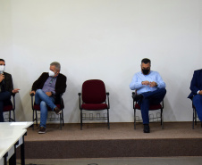 A secretaria estadual da Saúde (Sesa) iniciou nesta quarta-feira (20), em Londrina, a discussão da segunda etapa do Planejamento Regional Integrado (PRI) na Macrorregião Norte. Esta macrorregião soma 97 municípios, em cinco Regionais de Saúde: Apucarana (16ª) Londrina (17ª), Cornélio Procópio (18ª), Jacarezinho (19ª) Ivaiporã (22ª). Foto: Américo Antonio/SESA