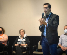 Começou nesta terça-feira (19), em Foz do Iguaçu, o Seminário de Formação sobre o Novo Ensino Médio, uma série de eventos de formação destinados a professores do ensino médio da rede estadual de ensino do Paraná. Serão oito encontros presenciais, até 3 de dezembro, para aprofundamento na proposta pedagógica do Novo Ensino Médio, que será implementado a partir de 2022. - Foz do Iguaçu, 21/10/2021 - Foto: SEED