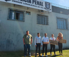Mais unidades do sistema prisional do Paraná receberam coletores menstruais neste mês de outubro. Desta vez, o projeto do Coletivo Igualdade Menstrual distribuiu cerca de 600 unidades somadas as Cadeias Públicas Femininas de Londrina, Santo Antonio da Platina e Apucarana. Todas as unidades pertencem a Regional de Londrina do Departamento Penitenciário do Paraná (Depen). - Curitiba, 21/10/2021 - Foto: Depen-Pr