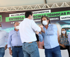 O município de Santa Tereza do Oeste ganhou nesta sexta-feira (22) uma piscina térmica pública para atendimento da população idosa. O local será um centro de reabilitação, com atividades como hidroginástica e fisioterapia e atendimento psicológico. A estrutura foi construída com recursos viabilizados pelo Estado e inaugurada nesta sexta-feira (22) pelo governador Carlos Massa Ratinho Junior.Foto: Ari Dias/AEN