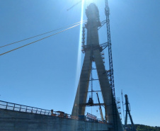 Andamento da obra da Ponte da Integração Brasil - Paraguai no mês de outubro -  Curitiba, 25/10/2021 - Foto: DER