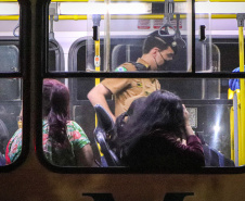 O 1º Comando Regional da Polícia Militar (1º CRPM), unidade responsável pela coordenação do Policiamento em Curitiba e na Região Metropolitana, iniciou a Operação Ônibus Seguro. - Curitiba, 25/10/2021 - Foto: PMPR