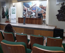 O Departamento de Estradas de Rodagem do Paraná (DER/PR) abriu nesta semana os envelopes com as propostas de preços para elaboração do projeto de restauração e ampliação da capacidade da PR-317, no trecho entre Nossa Senhora das Graças e Iguaraçu, na região Noroeste. Foto: DER
