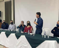 O secretário de Estado da Saúde, Beto Preto, destacou a parceria do Governo do Estado com os municípios, principalmente no enfrentamento à Covid-19, em reunião realizada nesta quarta-feira (27) com a Associação dos Municípios dos Campos Gerais (AMCG) em Arapoti. -  Curitibs, 27/10/2021 - Foto: Andressa Desyreé/SESA