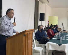 O secretário de Estado da Saúde, Beto Preto, destacou a parceria do Governo do Estado com os municípios, principalmente no enfrentamento à Covid-19, em reunião realizada nesta quarta-feira (27) com a Associação dos Municípios dos Campos Gerais (AMCG) em Arapoti. -  Curitibs, 27/10/2021 - Foto: Andressa Desyreé/SESA