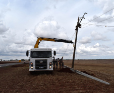 LONDRINA - Os temporais que castigaram as regiões Sudoeste, Oeste, Noroeste e Norte do Paraná no mês de outubro já causaram, somados, mais danos ao sistema elétrico da Copel do que o ciclone-bomba, evento climático excepcional que atingiu o Leste do Paraná em junho de 2020